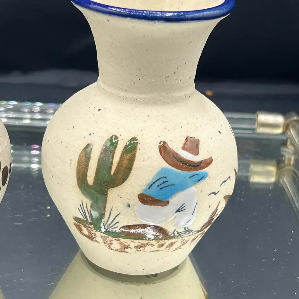 Vintage Small set of 2 Mexican Tonala Folk Art Sandstone Pottery Vases/Artist si